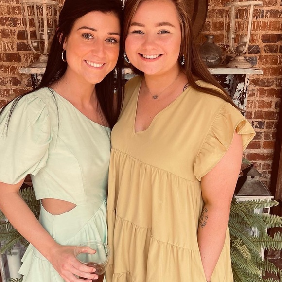 Meet your Posher, Allie - Picture 7 of 8